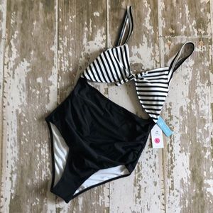 Cupshe one piece bathing suit- NWT